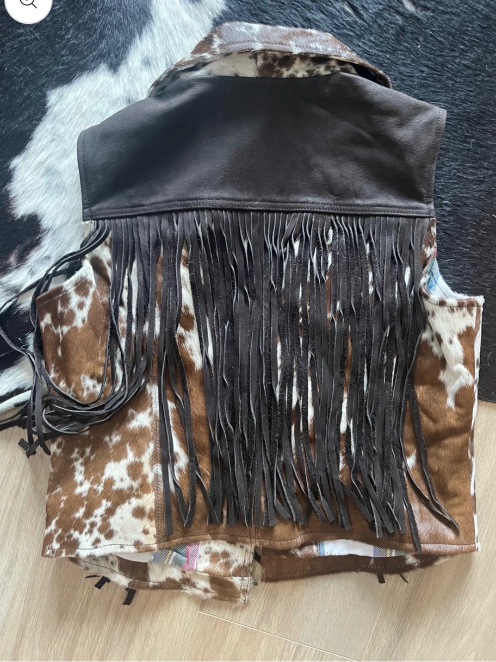 Genuine cowhide fringe leather vest. Large new - Picture 3 of 3